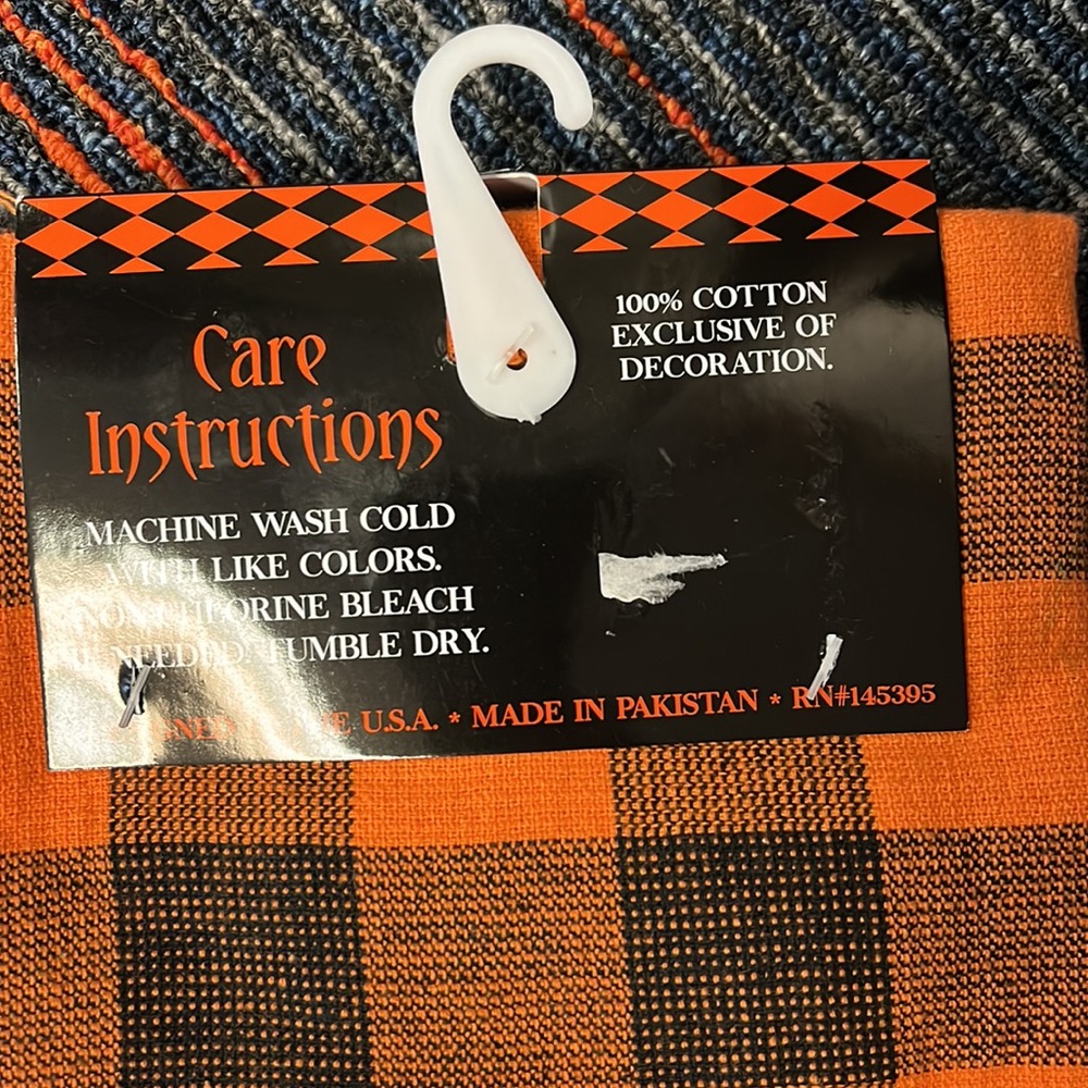 🦃 NWT 2-PACK HALLOWEEN KITCHEN TEA TOWELS 16” X 26” 100% COTTON - Picture 3 of 3